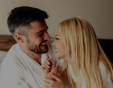 Na sprovodu mog bivšeg svekra pojavila sam se nakon devet godina dječakom kojeg nitko iz njihove obitelji nikada nije vidio. Moj bivši muž pogledao je njegovo lice, zatim mene i upitao: “Koliko ima godina?” Ali žena pored njega već je poblijedjela. - content image