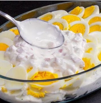 Salata sa jogurtom, šunkom i jajima