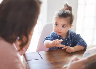 SVAKI RODITELJ PRAVI OVU GREŠKU, OVAKO VAS DJECA NIKADA NEĆE SLUŠATI: Evo kako je ispravno, stručnjaci otkrili TRIK!