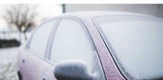 Poprskajte ovo uveče po šoferšajbni i ujutro neće biti zaleđena: Trik zlata vredan