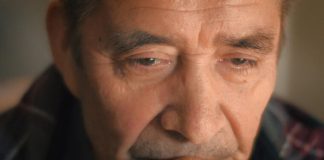 Moja žena je obolela od raka, a ja sam joj prao kosu i kupao je: Ono što se dešavalo pod tušem pamtićemo dok smo živi