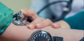 AKO PIJETE LIJEKOVE ZA PRITISAK ILI HOLESTEROL, PODHITNO IZBACITE OVU HRANU ŠTO PRIJE: Njihova kombinacija može biti kobna