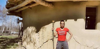 NAKON RAZVODA ODALA SE ALKOHOLU, A ONDA SE DESIO PREOKRET: Utehu našla na selu sa životinjama, evo gde je i šta radi danas pjevačica koju smo svi volili(FOTO)