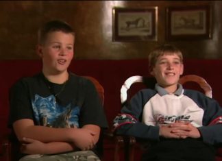 Greškom ih zamenili u porodilištu, a majke odlučile da ih zadrže: Nakon 2 godine, usvojeni sin priređuje pakao majci