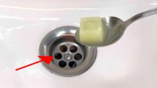 Bacite ga u sudoper i odvod se više nikada neće začepiti! (Neverovatno)