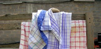 Izbijelite kuhinjske krpe bez otkuhavanja: Uz ovaj trik za čas posla će izgledati kao nove