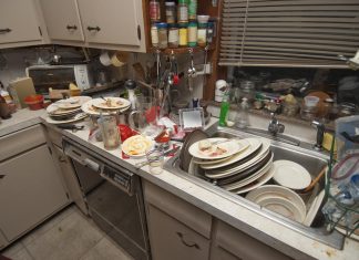 KAKVO VAM JE KUPATILO I KUHINJA, TAKVO VAM JE I MENTALNO STANJE: Ako radite ovo u kući, imate OZBILJNE PSIHIČKE PROBLEME