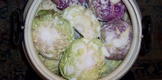 Ne bacajte ga: Kiseli kupus može da vam traje sve do leta, dodajte mu sada samo jednu stvar