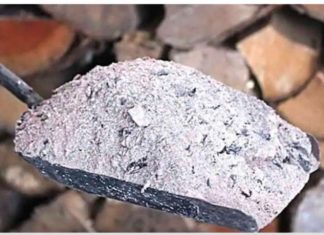 Uštedite malo drvenog pepela, SAVJETOVALA NAS JE BAKA: Može vam pomoći preživjeti nestanak struje, pa čak i rat!