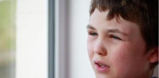 NIKO NIJE PRIMETIO DA DEČAK OD 9 GODINA ŽIVI SAM U KUĆI PUNE 2 GODINE: Kada su komšije saznale razlog SRCE IM SE SLOMILO