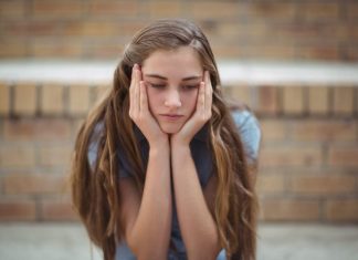 11 ZNAKOVA DA U BLIZINI IMATE LJUDE KOJI GUŠE VAŠU SREĆU I VUKU VAS DOLE PRVI JE NEPOGREŠIV!