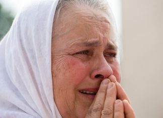 Kad je majka molila Patrijarha Pavla da održi opelo sinu koji se ubio, on joj je rekao 3 reči i njima joj sve razjasnio