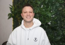 Malo ko zna da je majka Relje Popovića čuvena dama koja je imala najlepšu ljubavnu priču u Jugoslaviji: Do smrti je voleo najveći šmeker koji je hodao Beogradom