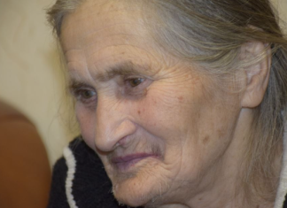 Kad je Zora umRla desilo se nešto jako čudno, gotovo misteriozno: Njena ćerka je moćna ličnost s jakim vezama, svima platila da ćute nakon što je saznala istinu