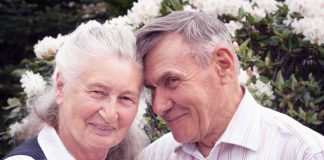 “Otac je krenuo čudno da se ponaša, a nakon njegove smrti i majka: Tek kasnije sam saznala da su ovo sve vreme bili skriveni znaci demencije”