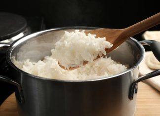 Sastojak koji pirinač čini ukusnijim i rastresitijim: Neće se lepiti za dno šerpe i biće savršen