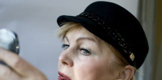 Ovo su najbolje nijanse ruževa za usne za žene 50+: Ne naglašavaju bore, a lice izgleda znatno lepše