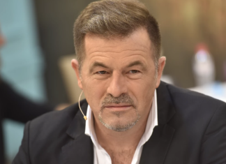 SAŠA MILOŠEVIĆ MARE JE U BRAKU SA 14 GODINA MLAĐOM PEVAČICOM: Mnogi kažu da je zgodna i veoma je uspešna žena, SVI JE DOBRO ZNATE (FOTO)