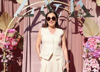 Ceca kao boginja stigla na venčanje o kojem bruji zemlja: Ali ovaj put je imala pratnju!!Pogledajte ko je muškarac uz kojeg Ceca ne skida osmijeh s lica!!!!