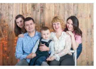 Mariju i 4 dece muž je napustio zbog starlete: Namerno sam ga primila nazad u kuću, a posle pola sata je otišao bez reči