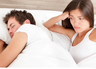 ŠTA SE DEŠAVA SA NAŠIM TELOM KADA DUGO NEMAMO ODNOSE? Psihoterapeutkinja otkriva koji pol je u većoj opasnosti