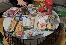“EVO, OVO ŠTO JE NA STOLU, TO JE BILO 100 EVRA” Gastarbajteri pokazali šta su kupili za 230€! “Eto, a nema ni za čestit ručak”