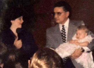 PRE TRI DECENIJE RODILA ĆERKU, A ONDA SU URADILI DNK TEST IZ ŠALE: Ono što je saznala nije mogla da zamisli ni u najgorem košmaru! (FOTO, VIDEO)