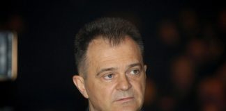 Krije je ko zmija noge, a sada je jasno i zašto: Ova leptica je Brajina žena, Srbi ostaju nemi pred ovom boginjom