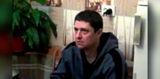 Mislio da se dopisuje s majkom, a ona već 6 meseci nije bila živa: Kada je saznao ko mu je umesto nje odgovarao na poruke, usledio frapantan obrt koji ledi krv