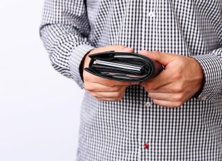 Ovo odmah izbacite iz svog novčanika i pare će vam same dolaziti: Sitnica koju zanemarujete privlači gubitke!