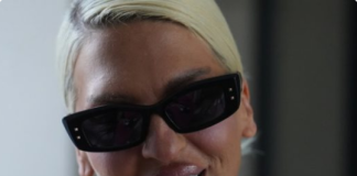 ROĐENDANSKA PROSLAVA DALEKO OD OČIJU JAVNOSTI Jelena Karleuša uhvaćena na privatnoj plaži u strasnom ZAGLJAJU popularnog PJEVAČA!!