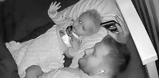 BEBA JE IZ KREVETA UPORNO MAHALA NEKOME: Kada je otac pregledao SNIMAK, umro je od straha (VIDEO)