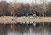 Dušica je otišla na nudističku plažu, a nakon 10 minuta doživela NAJVEĆU SRAMOTU: “Kad sam vidjela ko je stao ispred mene, zaprepastila sam se”