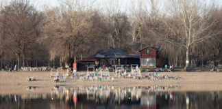 Dušica je otišla na nudističku plažu, a nakon 10 minuta doživela NAJVEĆU SRAMOTU: “Kad sam vidjela ko je stao ispred mene, zaprepastila sam se”