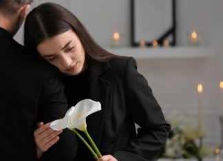 EVO KOLIKO DUGO TREBA DA SE NOSI CRNINA NAKON SMRTI BLISKE OSOBE: Stav crkve je vrlo jasan