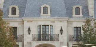 Muž ostavlja trudnu ženu zbog ljubavnice — Osam godina kasnije, ona se vraća