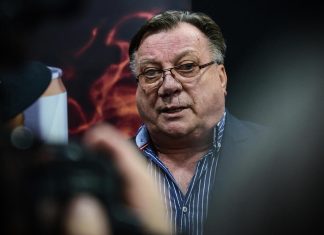 Pevač prekinuo koncert u Sarajevu zbog Halida Bešlića: Ovim rečima se obratio publici