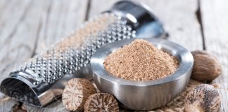 Samo pola kašike ovog začina će vas OPUSTITI I SPAVAT ćete kao beba! Bacite tablete za spavanje.