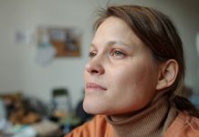 „Jesi li sigurna da su ovo zaista naši unuci”: Pitala me je svekrva na porodičnoj večeri, a reakcija mog muža me je zakucala na mestu