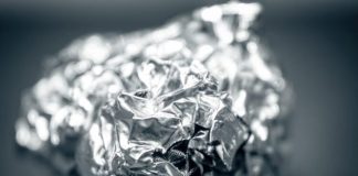 Prije spavanja uvijek stavi ALU F0LIJU ISP0D KREVETA: Kad čujete ZAŠT0 – uradićete IST0 još večeras