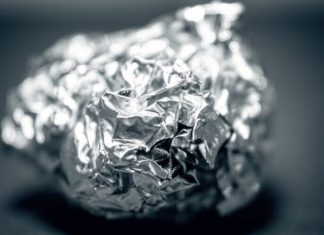 Prije spavanja uvijek stavi ALU F0LIJU ISP0D KREVETA: Kad čujete ZAŠT0 – uradićete IST0 još večeras