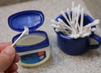 Vazelin trenutno najtraženija krema na svijetu zbog trika koji su žene otkrile