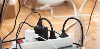 Električari upozoravaju : Ove uređaje obavezno isključujte iz struje svako veče, troše “fantomsku energiju”