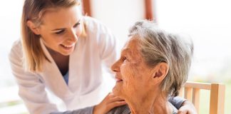 “Ljudi u staračkom domu plaču, smrde i slinave, a ovako umiru: Radeći tamo, naučio sam ovih 7 važnih stvari