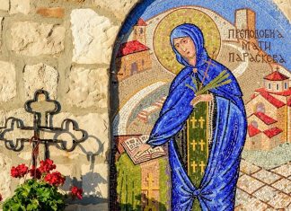 Zamislite želju i izgovorite ove reči uoči Svete Petke: Reči koje deluju kao melem na napaćenu dušu