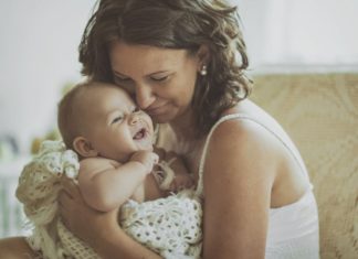 Oženjenom čoveku je rodila bebu koju su joj braća oduzela: 60 godina nije znala šta se desilo malenoj Olji, a onda stiže poziv koji menja sve