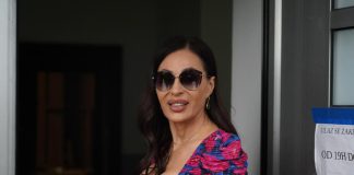 Ceca navukla MREŽASTE ČARAPE, a minić samo što ne OTKRIJE SVAŠTA!