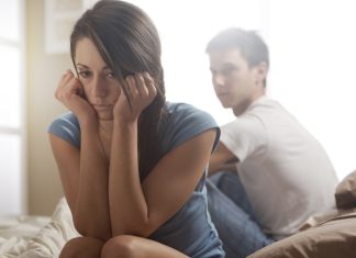 Deset znakova koji otkrivaju da si za muškarca samo opcija i da te koristi za podizanje svog ega