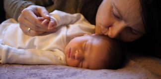 “Postavila sam kamere po celoj kući, a kad sam videla šta dadilja radi mom detetu zaprepastila sam se”