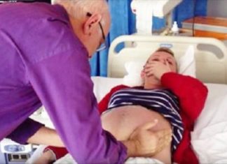 Doktor je rukama stisnuo stomak trudnice. Ono što je uslijedilo rasplakalo je cijeli svijet NEVJEROVATNO!(VIDEO)